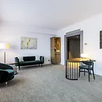 Okura - The Leading Of The World 5* Amsterdam