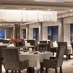 Okura - The Leading Of The World אמסטרדם