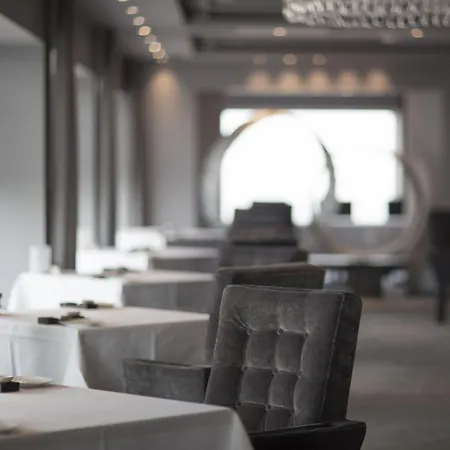 Otel Okura - The Leading Of The World