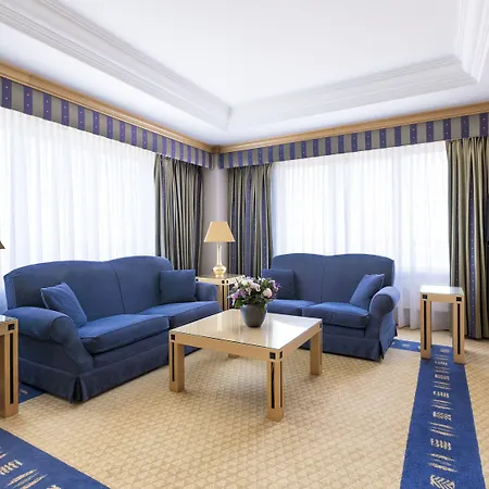 Otel Okura - The Leading Of The World