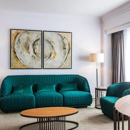 Hotell Okura - The Leading Of The World