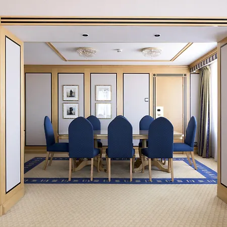 Okura - The Leading Of The World 5* Amsterdam