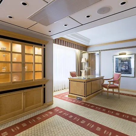 Okura - The Leading Of The World Hotel